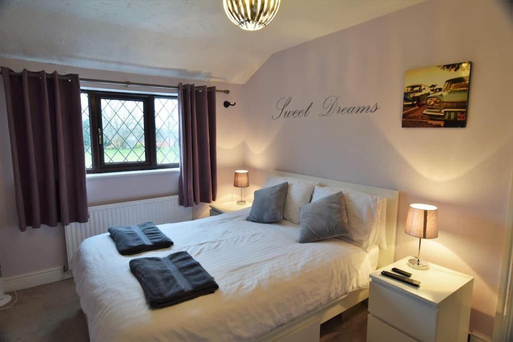 Mikes At Menai - Stylish & Spacious 3 Bed House In Menai Bridge. Ngoại thất bức ảnh